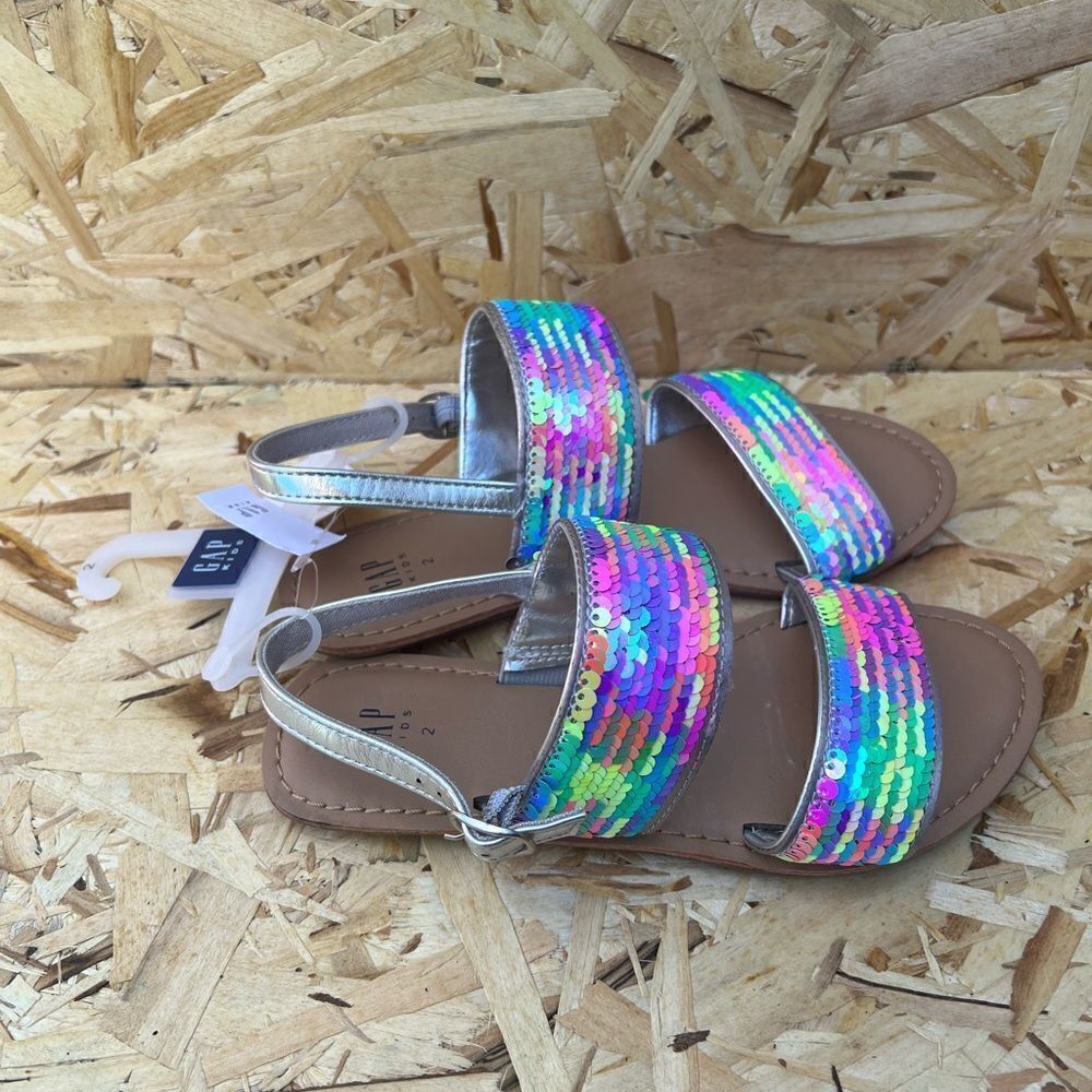 Gap Girls flippy sequin sandals size 2 Kids